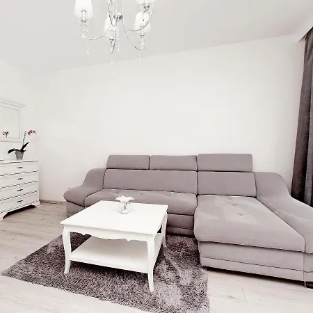 Apartament Shiraz Park Apartament *