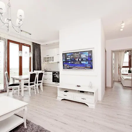 Apartment Apartament Shiraz Park