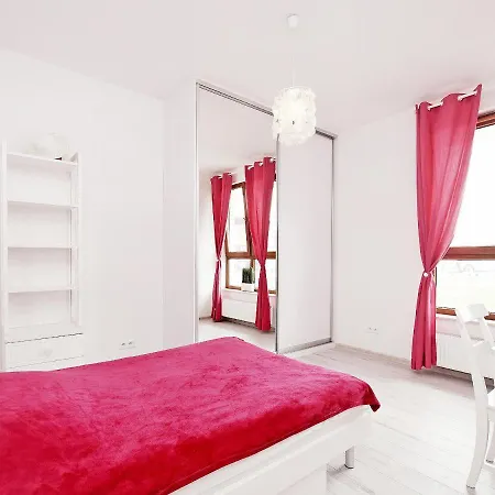 Apartament Shiraz Park *