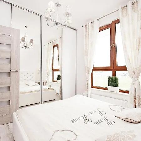 Apartament Shiraz Park Apartment *