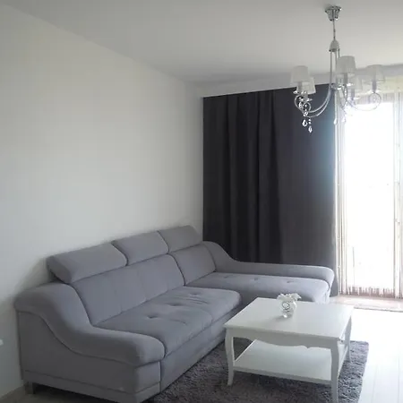 Apartment Apartament Shiraz Park